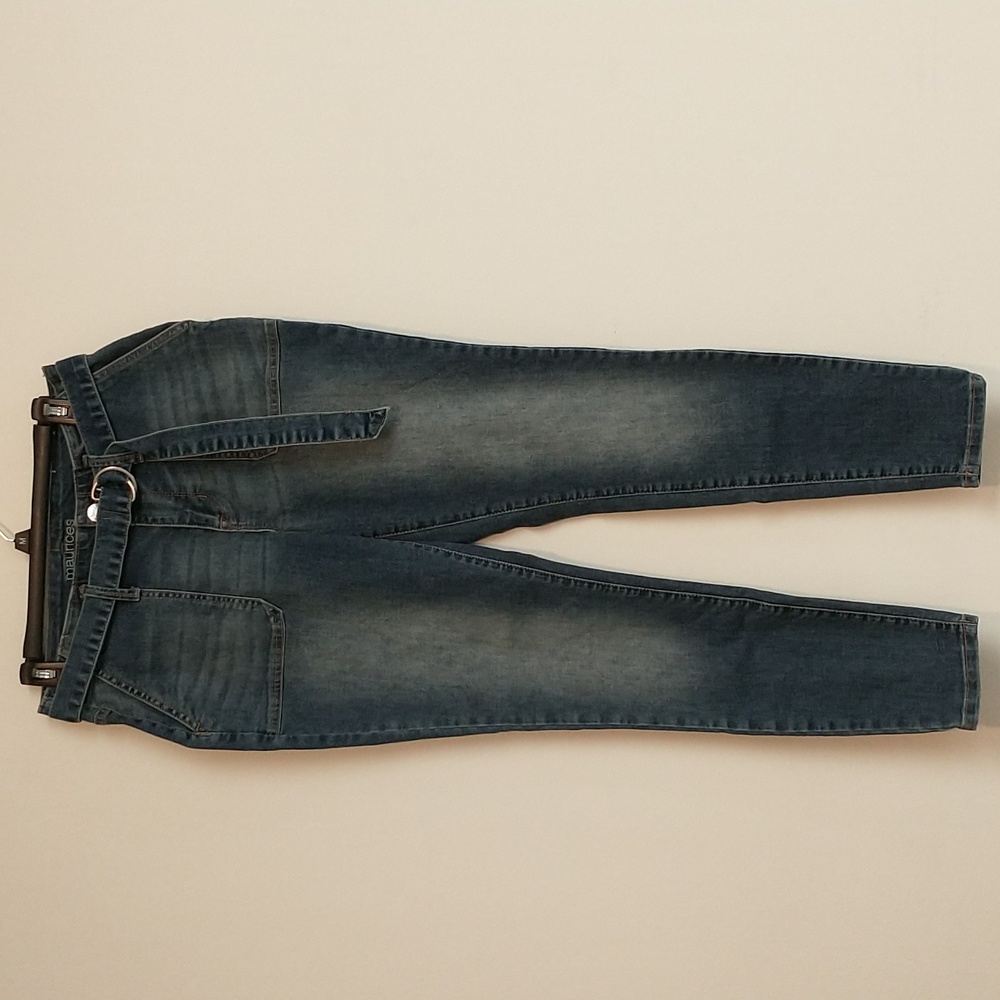 NWOT Maurices jeans size medium